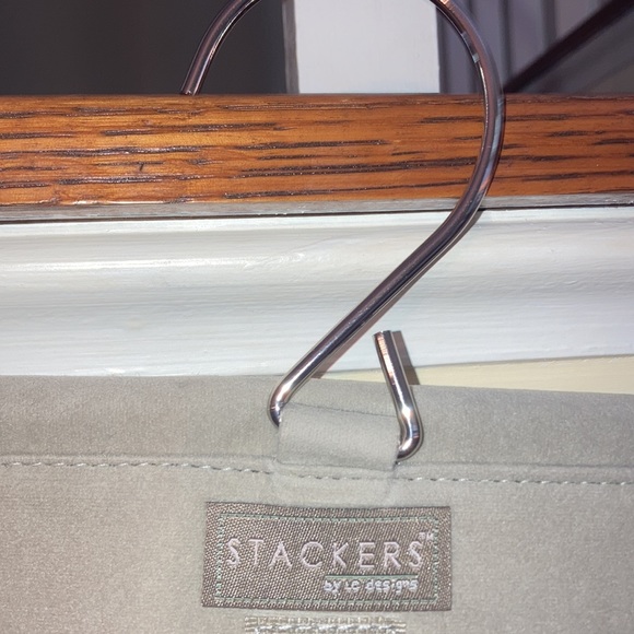 Stackers by LC Designs Hanging Jewelry Organizer Velcro Storage Grey - Picture 6 of 10